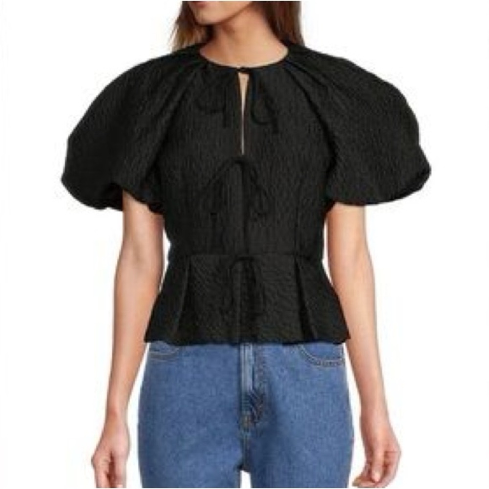 SOLD 📌📌 Antonio Melani Black Puff Sleeve Peplum Blouse